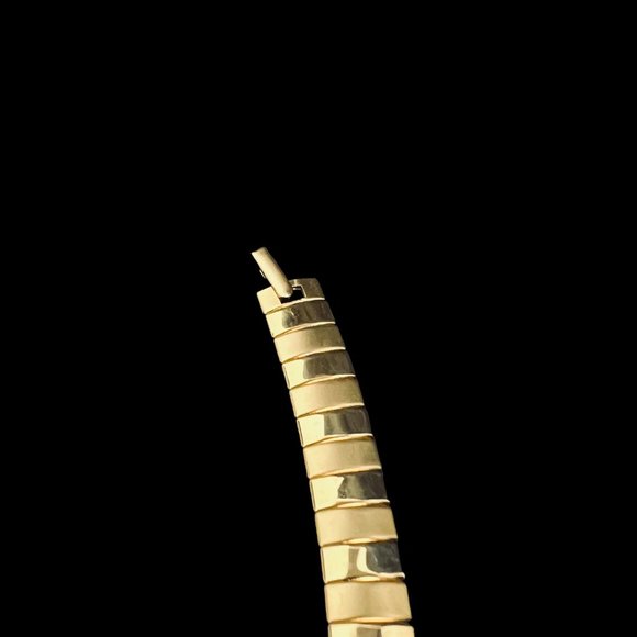 Egyptian Style Gold Tone Necklace, Bracelet And Clip On Hoop Earrings (4728) - Picture 9 of 11